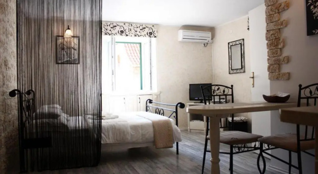 Old Town Apartment, Забронировать Апартаменты/квартира Отели Шибеник с бассейном, рядом с Sibenik Town Museum, Бассейн
