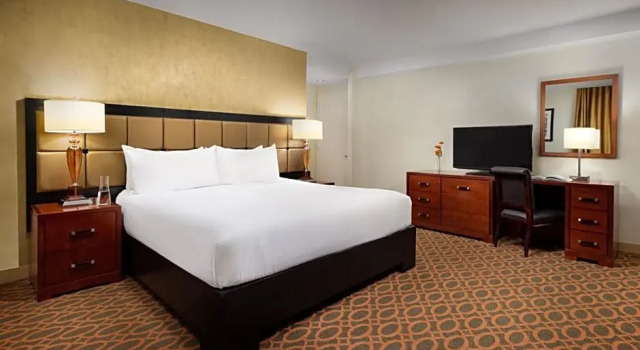 Двухместный номер для гостей с ограниченными возможностями Standard Millennium Hotel Broadway Times Square