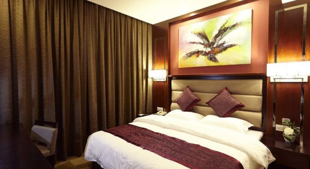 Jinyue Tangchi Hotel Xiangxie Qintai, Varaa Hotelli Hanyang 