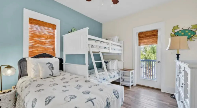 Бунгало с балконом Blue Sky Bungalow 156