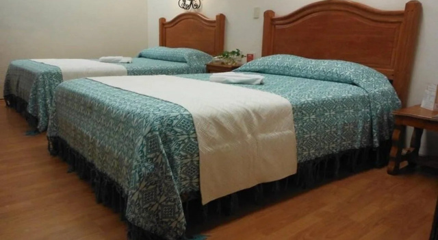 Hotel Don Quijote, Забронировать Отель Сан-Кристобаль-де-лас-Касас Чьяпас, рядом с Central Plaza &amp; Park