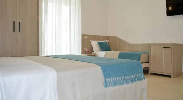 Трёхместный номер Standard с балконом B&B MarAlè