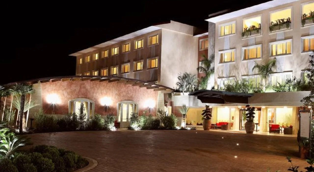 Semiramide Palace Hotel, Забронировать Отель Отели Кастеллана-Гротте с бассейном, Бассейн