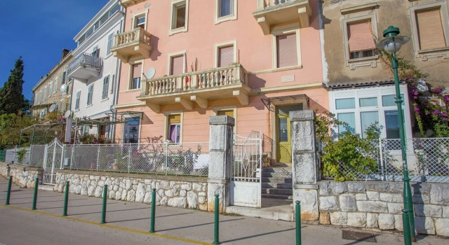 Standard Apartment Located on the Promenade in Rovinj With a sea View, Забронировать Апартаменты/квартира Ровинь Rovinj Riviera, рядом с Пристань для яхт Ровиня