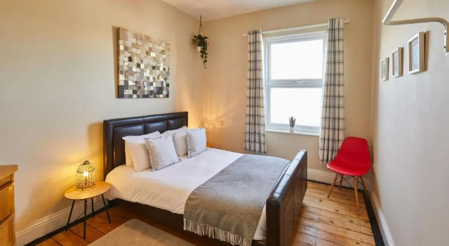 Host Stay High Street
