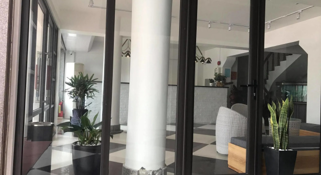 Hotel Pure