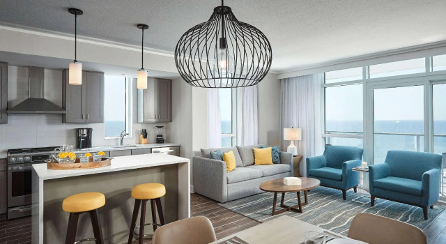 Двухместный люкс c 1 комнатой oceanfront Hilton Grand Vacations Club Ocean Enclave Myrtle Beach