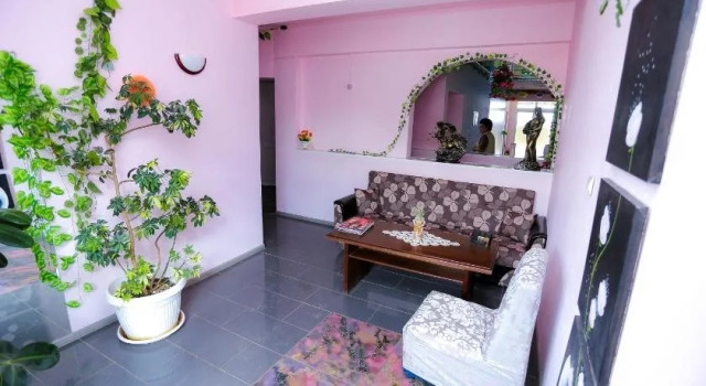 Hostel Shatrata, Book Hostel / Vandrerhjem Billige hoteller i Stara Zagora
