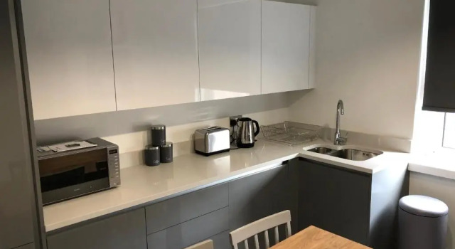 Апартаменты Entire spacious 4 bedroom apartment in Bournemouth