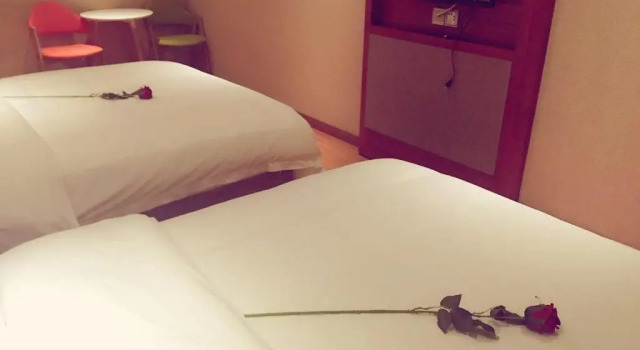 Номер Deluxe 7Days Premium Chongqing Qibo Center Jintong Road Light Railway Station Branch