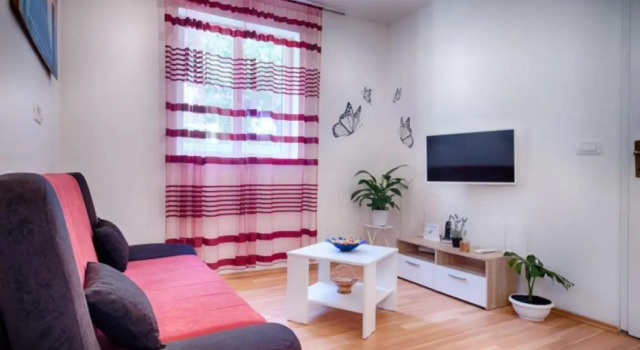 Holiday home Paradiso- quiet place, Book Hotel Vis Vis