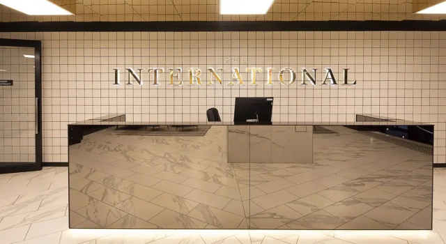 Crown Internation S Collection