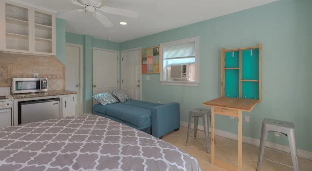 Beachside Studio With Mini Kitchen - Sleeps 2