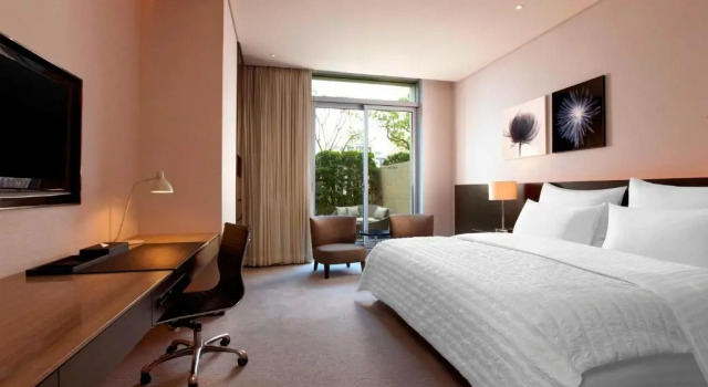 Двухместный номер Deluxe с балконом Le Meridien Taipei
