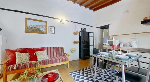 Charming 1-bed House in La Laguna, Book Hotel Hotels in Tenerife with Parking, Parking