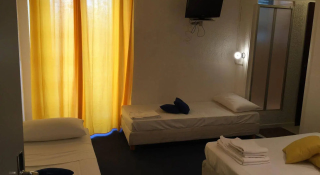 Hôtel Monet, Забронировать Отель Отели Ниццы с парковкой, Парковка