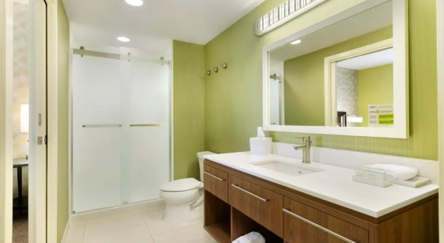 Четырёхместный люкс Home2 Suites By Hilton York