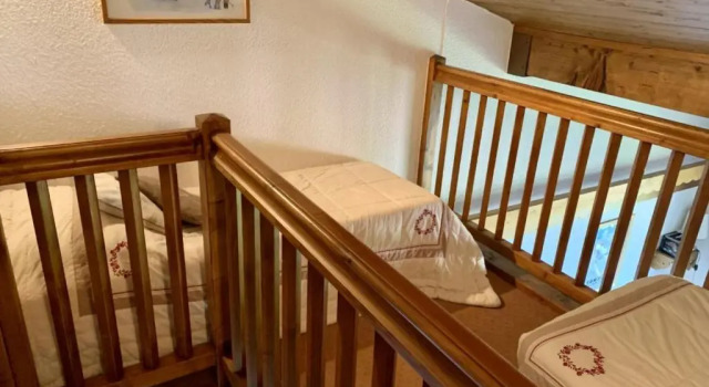 Beautiful apartment with BALCONY and GREAT view !, Prenota Appartamento Hotel a Alvernia con parcheggio, Parcheggio