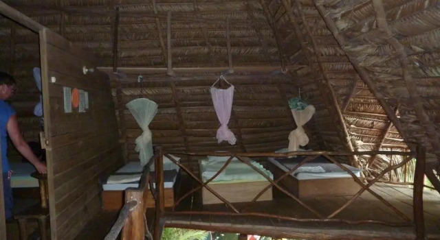 Кровать в общем номере Hotel Casa Perico