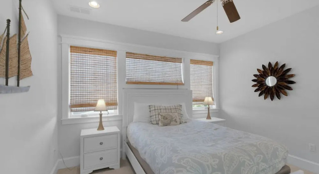 Modern Prominence Home ~ Game Room, 4 Bikes, Sleeps 13, Pet Friendly!, Boek Hotel Seacrest Florida