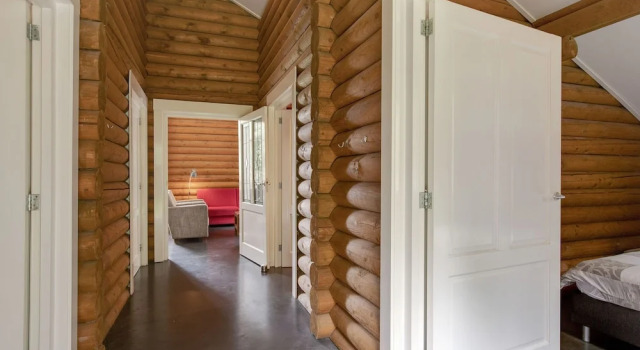 Holiday Bungalow with Sauna, Located on a Pond in Hoge Hexel, Забронировать Отель Кринг-ван-Дорт Лохем