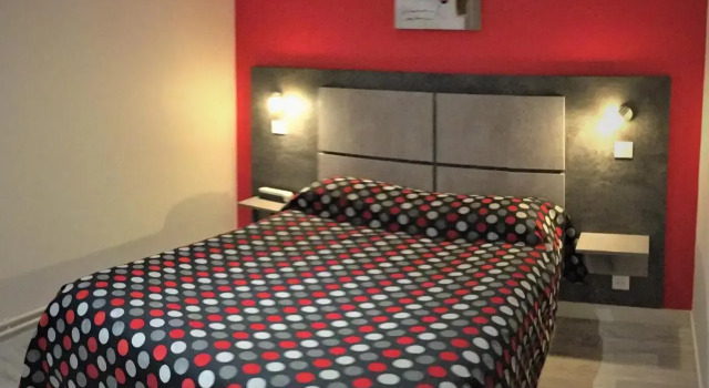 Hôtel des Voyageurs, Buchen Sie Hotel Urdos Nationalpark Pyrenäen