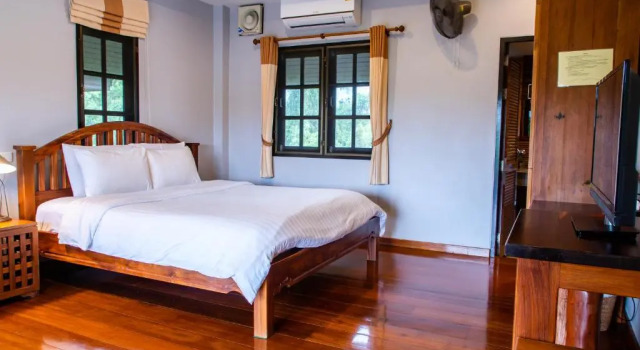 Двухместный номер Superior с балконом BaanRimNam Resort Trat