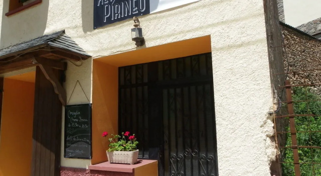 Hostal Alt Pirineu, Varaa Hotelli Baro Pallars Sobirà
