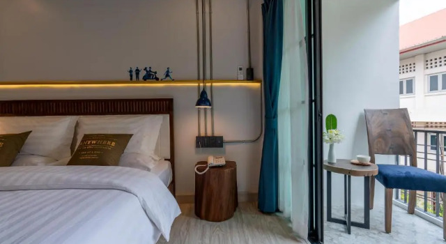 Двухместный номер Standard с видом на бассейн MOMO Hotel Chiang Mai
