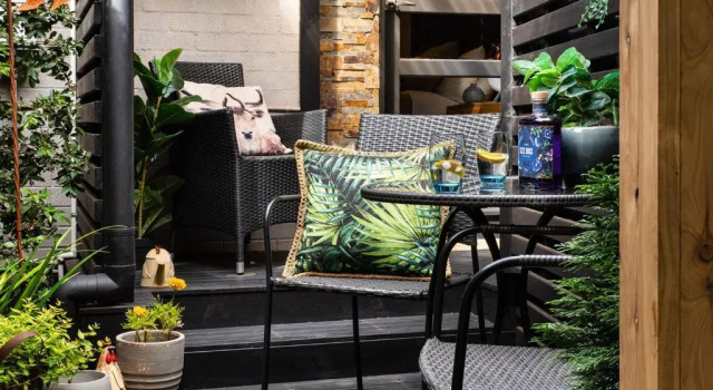 East St 3 -Secret Garden, Book Hotel Daylesford 