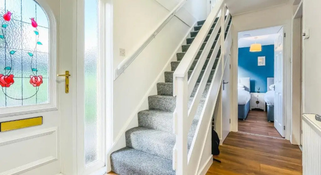 Коттедж Cheerful Stays - Livingston - 4 Bedroom 3 Bath Home