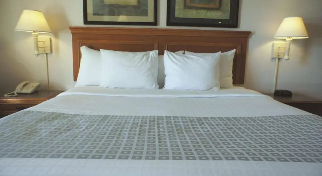 Двухместный номер La Quinta Inn by Wyndham Albuquerque Airport