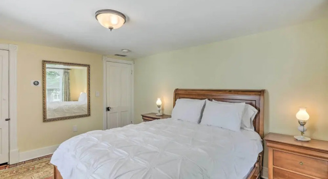 Charming Lambertville Retreat - 1 Mi to River!