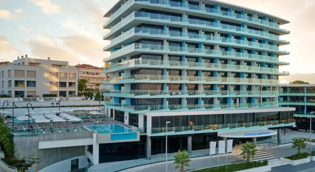 Amphora Hotel