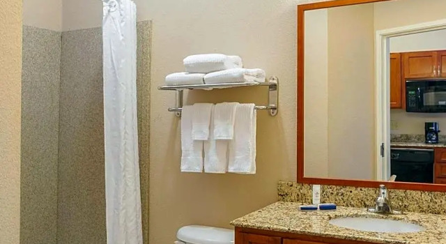 Четырёхместный люкс TownePlace Suites by Marriott Weatherford