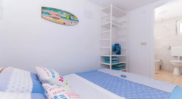 Apartments Lumini, Забронировать Апартаменты/квартира Трогир Ciovo Island, рядом с Пляж Татинье