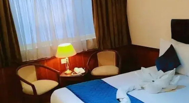 Nile Cruise Prince Omar, Rezervovat Hotel Káhira Cairo Governorate