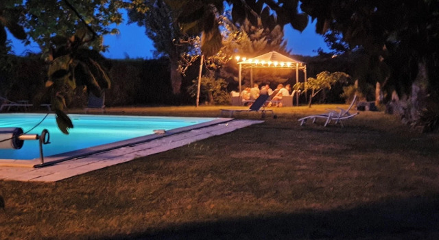 Le Logis dEpargnes B&B and Gite, Réserver Hôtel Hôtels à Aquitaine avec parking, Parking