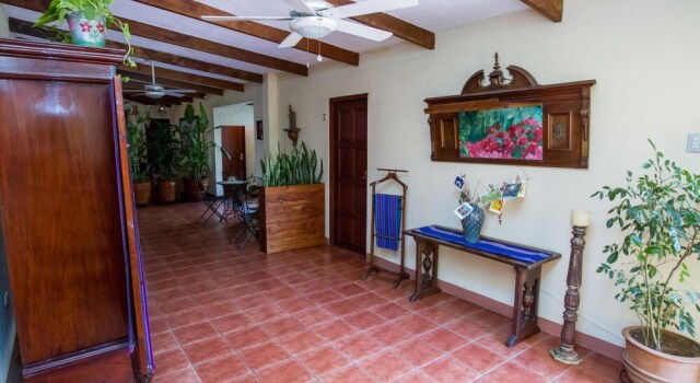 Hotel Colibri, Book Hotel Hotels in Managua Region with Breakfast, Breakfasts