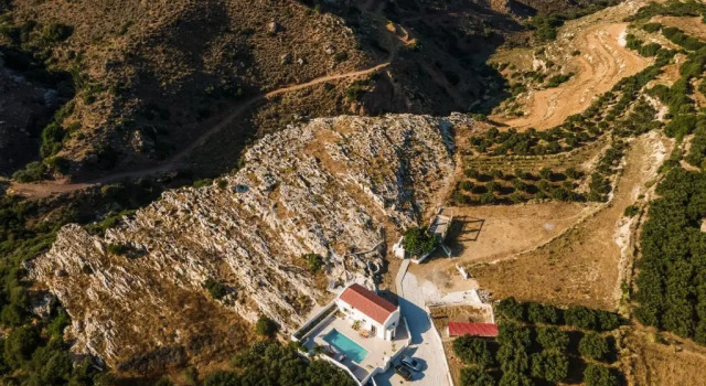 Вилла Villa Froudi