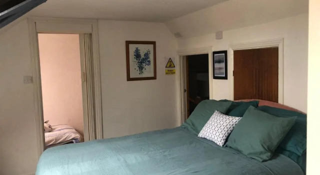 Quirky Loft Apartment in Paignton With sea Views, Varaa Huoneisto Asunnot kohteessa Merseyside, Huoneisto
