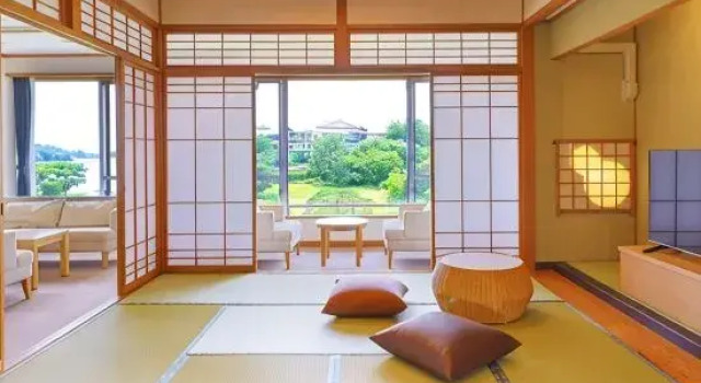 Полулюкс Ooedo Onsen Monogatari Premium Hotel Sokan