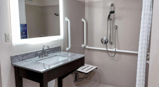 Четырёхместный люкс Homewood Suites by Hilton Eatontown