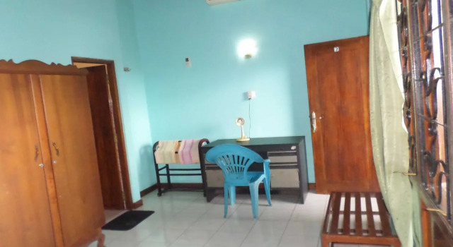 Rathna Gems Halt