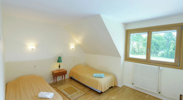Beautiful villa with swimming pool, a large garden located in a beautiful green area, Забронировать Вилла Отели Finistère 3 звезды, 3*