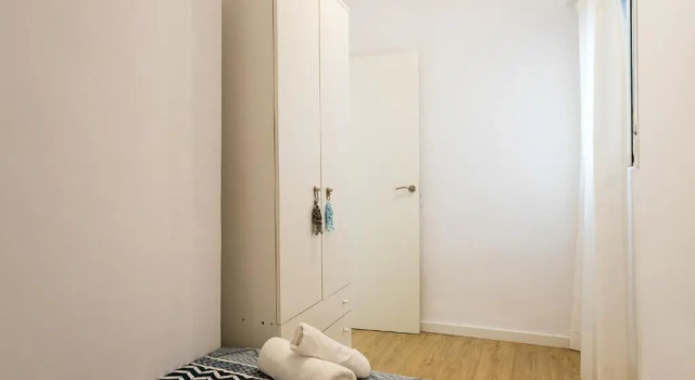 ApartUP Ayora Garden, Забронировать Отель Каминс-аль-Грау 