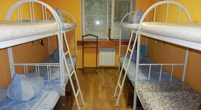 Yourhostel Svyatoshino, Buchen Sie Hotel Svyatoshynskyj Kiew