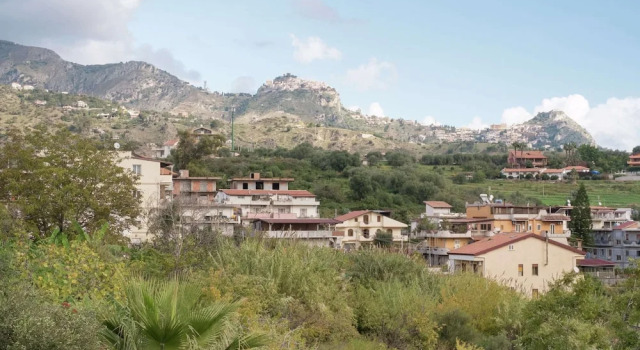 Коттедж Lovely Holiday Home in Giardini Naxos near Sea