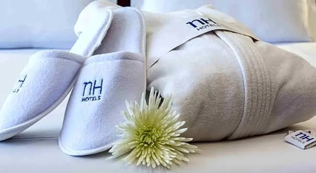 Номер Standard с красивым видом из окна NH Bogota Urban 93 Royal