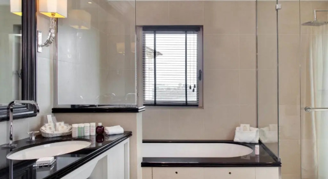 Двухместный номер Deluxe с балконом Hôtel de Pavie